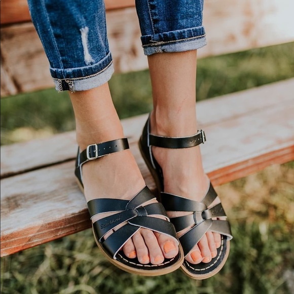 saltwater classic sandals